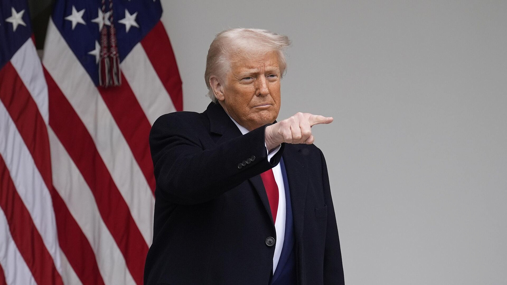 Трамп заявил, что США не могут дать всем мигрантам обжаловать депортацию Трамп заявил, что США не могут дать всем мигрантам обжаловать депортацию
