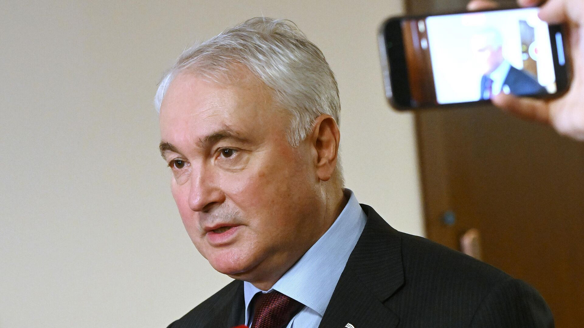 В Москве завели дело после "минирования" автомобиля депутата Картаполова