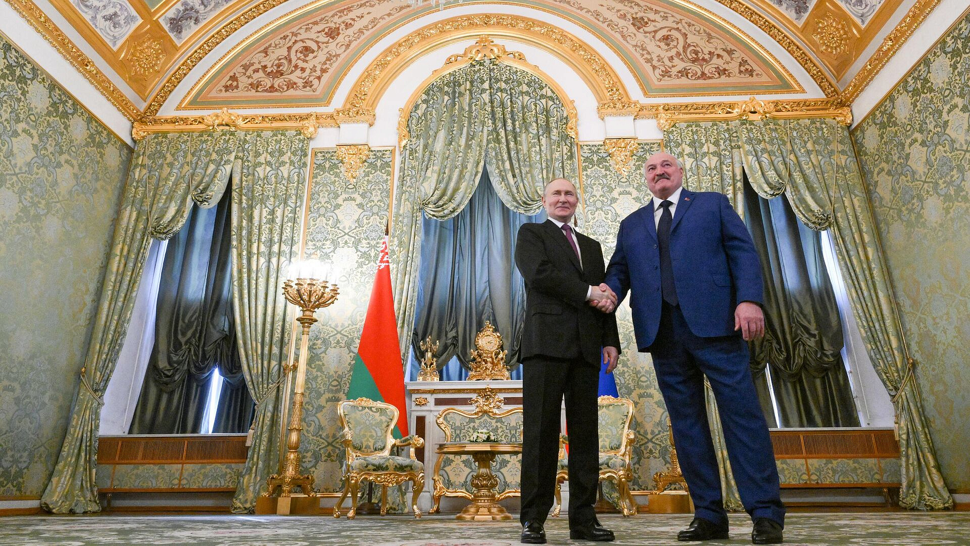 Путин: Россия поставляет в Белоруссию нефть и газ на выгодных условиях