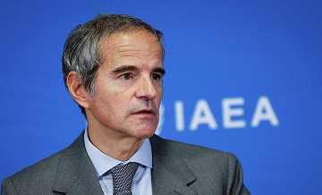 Самолет Гросси приземлился во Внуково