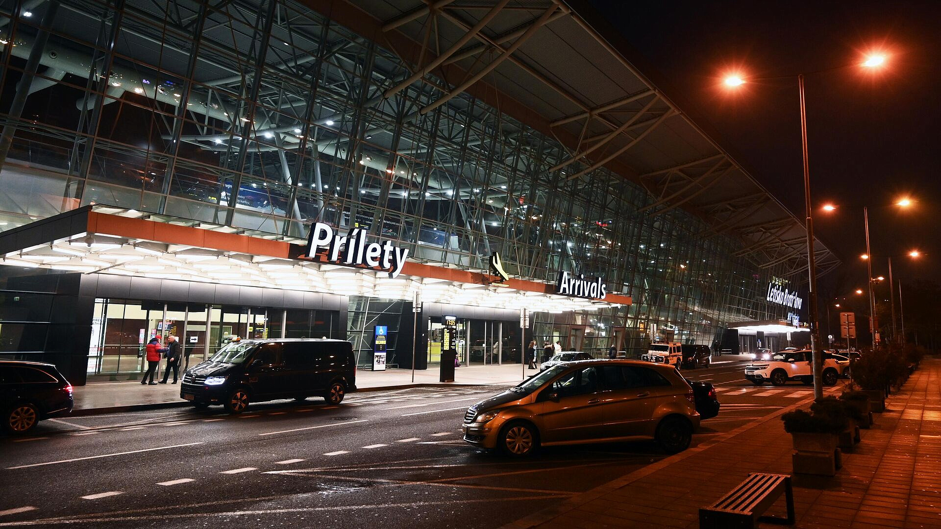 Словакия готова открыть небо для самолетов России при отмене санкций