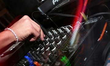 Россияне стали чаще покупать оборудование для профессионального диджеинга