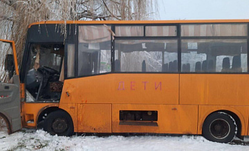 Рядом со школьным автобусом в Запорожской области нашли части ударного БПЛА