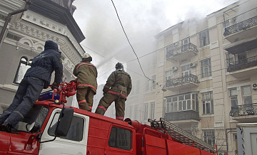 Спасатели выехали в микрорайон Ростова-на-Дону, где горят квартиры