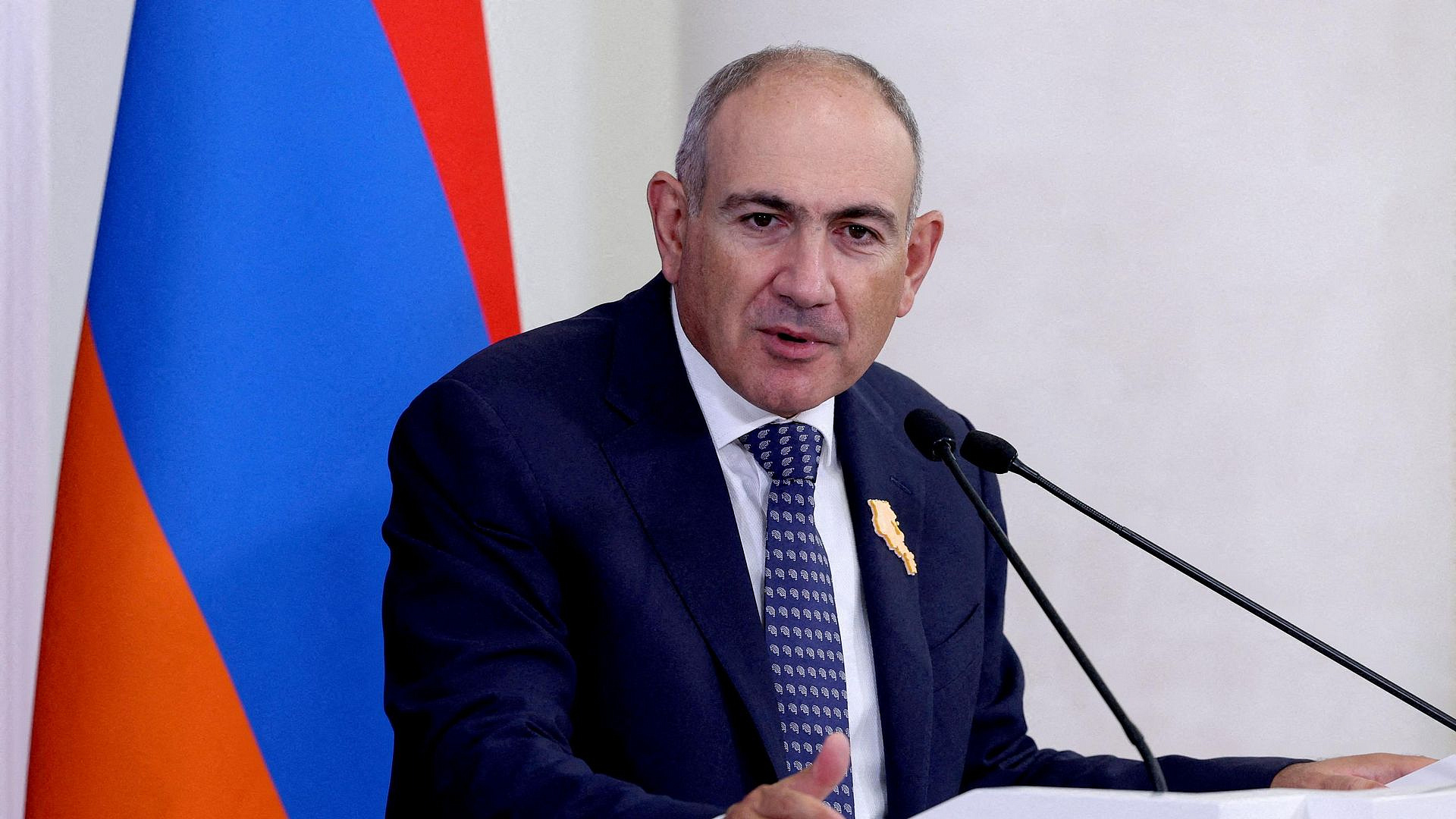 Пашинян считает естественной трансформацию отношений с Россией
