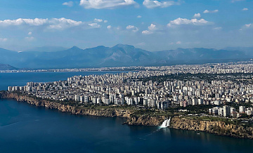 Генконсульство дало рекомендации пассажирам сгоревшего лайнера в Анталье