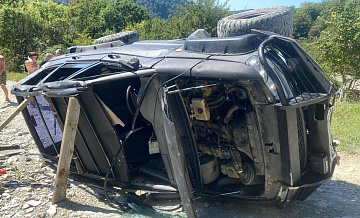 В Сочи задержали водителя "УАЗа", попавшего в ДТП с туристами