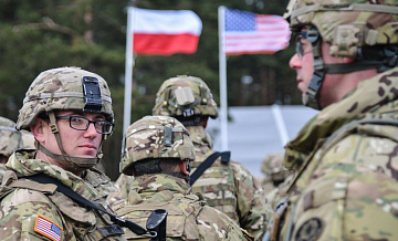 США заверили Туска, что сокращение войск в ЕС носит логистический характер
