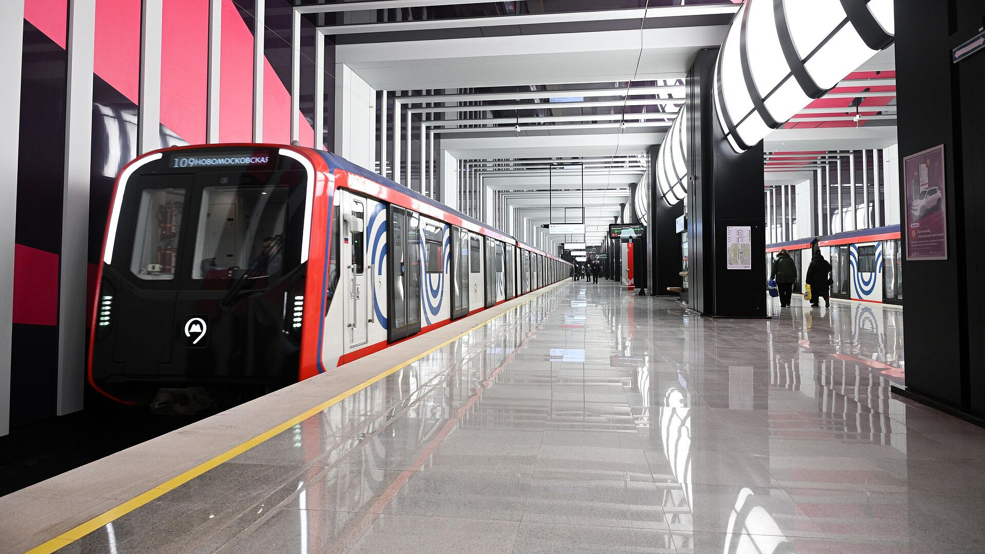 В Московском метро рассказали о досмотре мобильных телефонов