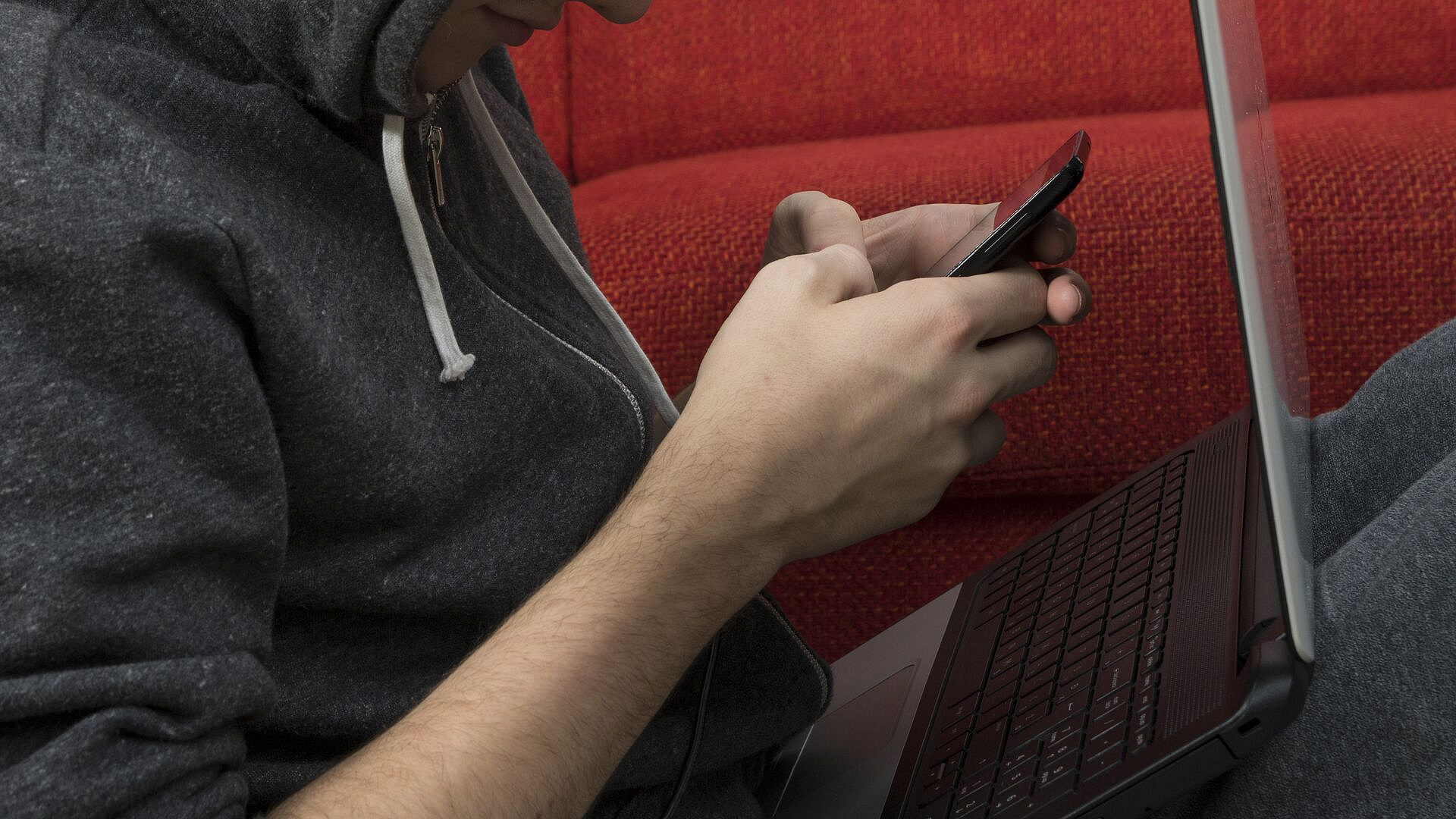 Более 28 млн транзакций совершили клиенты через сервис T-Pay на iPhone