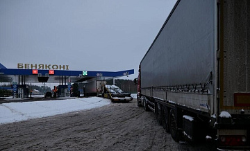 Перевозчики из Польши и Литвы попросили Минск снизить плату за стоянку фур