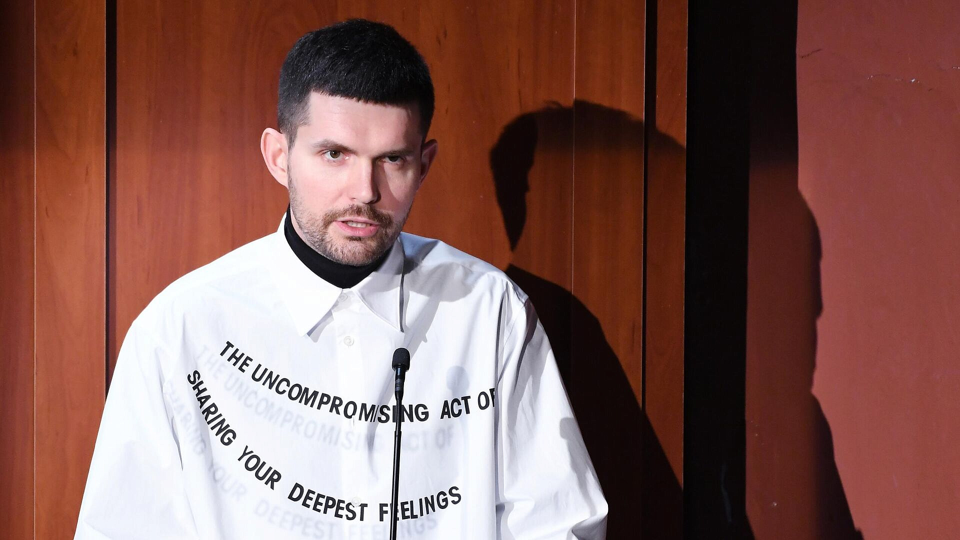 ��������� ������� �������� ����� Noize MC* �� ���������������� ����������