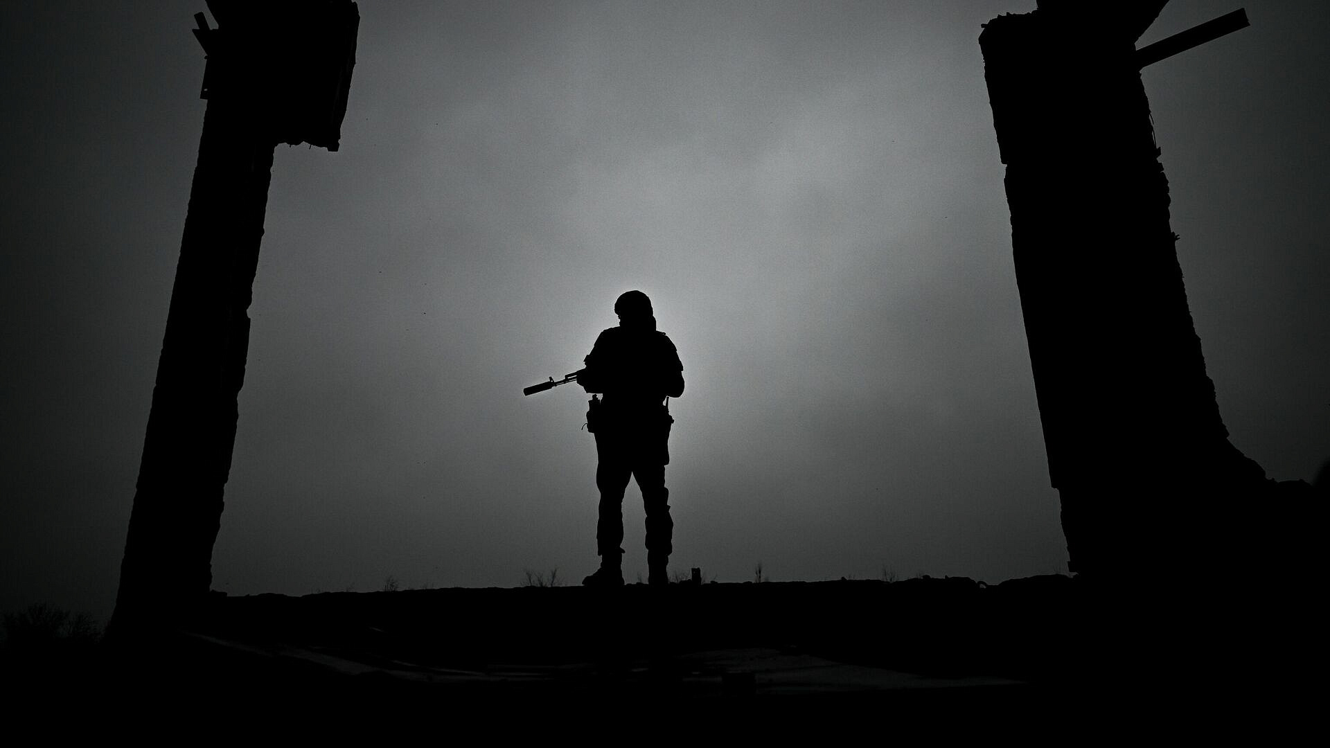 Для добровольцев ввели уголовное наказание за преступления против службы