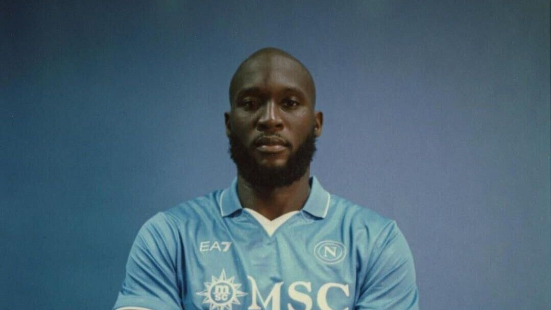 Лукаку не отреагировал на приглашение вернуться к тренировкам с "Наполи"