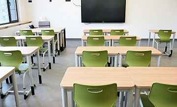 В Красноярском крае одноклассники защитили учительницу от нападения девочки