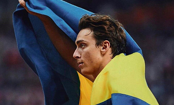 Дюплантис в 15-й раз обновил мировой рекорд в прыжках с шестом