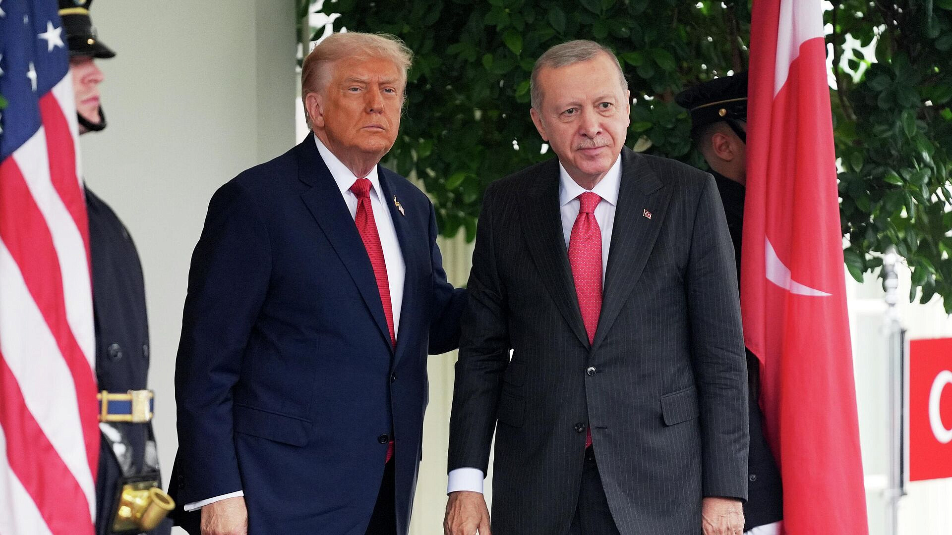 Эрдоган и Трамп обсудят инициативы Турции по Украине, сообщил источник