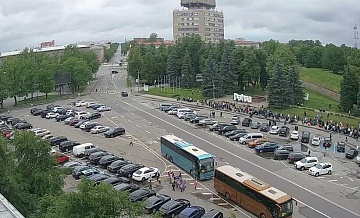 Очередь желающих попасть из Эстонии в Россию сохраняется четвертый день