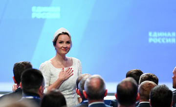 Львова-Белова призвала снизить ставку по ипотеке для многодетных семей