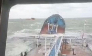 Поврежденные в Керченском проливе танкеры проверяли в июле