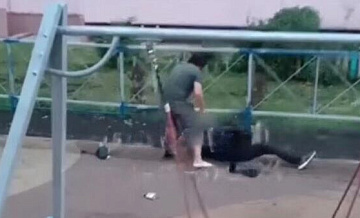 В Ульяновске возбудили дело после избиения пенсионера на детской площадке