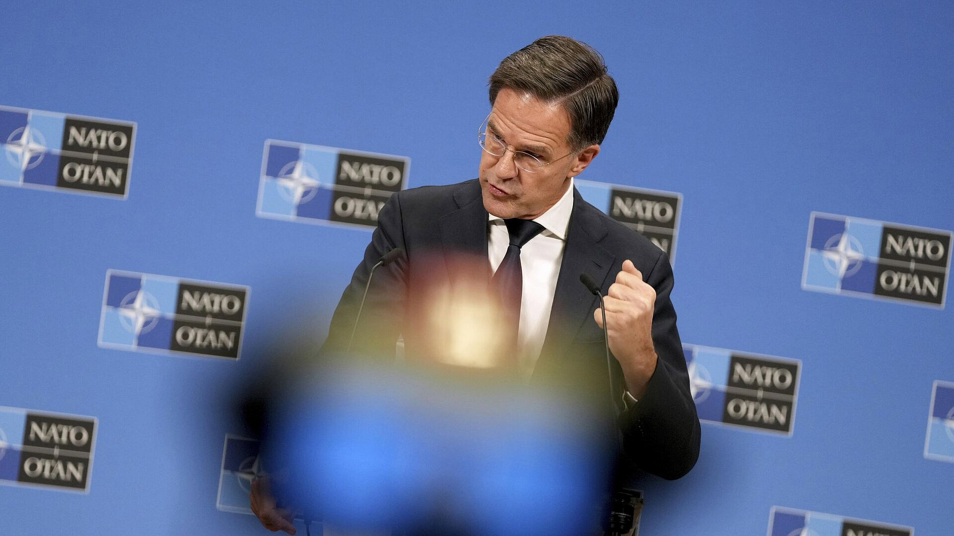 "Цветная революция": слова генсека НАТО о Грузии вызвали гнев на Западе