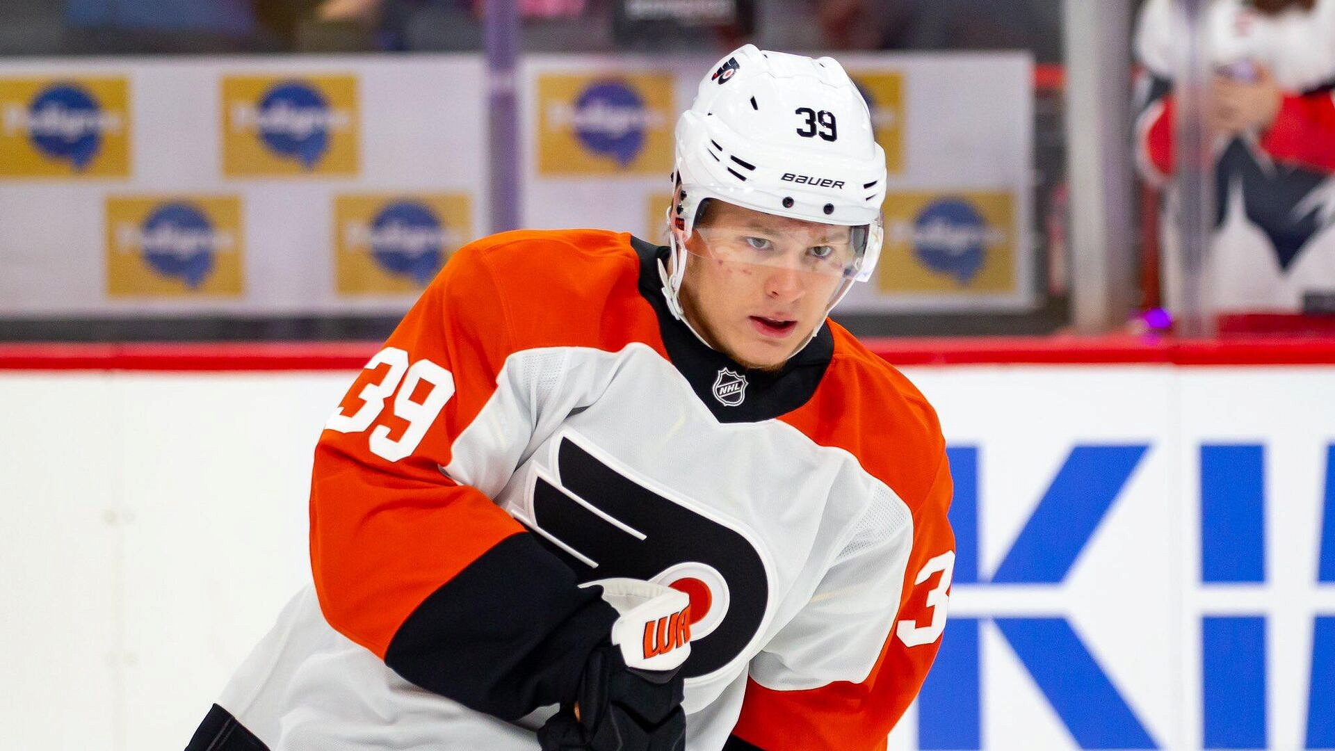 Передача Мичкова помогла "Филадельфии" обыграть "Анахайм" в матче НХЛ