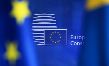ЕС может ввести меры против российских банков и нефтекомпаний, пишут СМИ