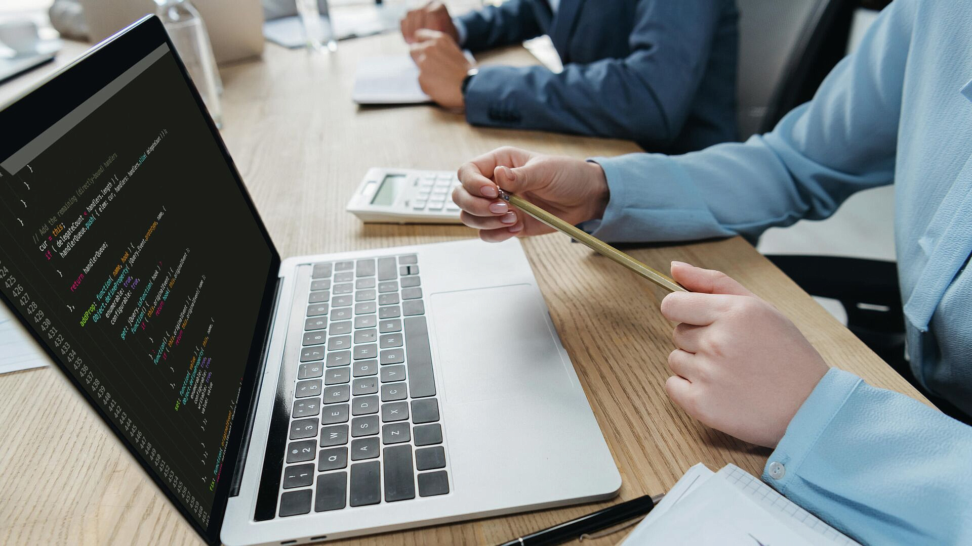 За стабилизацию Рунета отвечает Роскомнадзор, заявил Песков