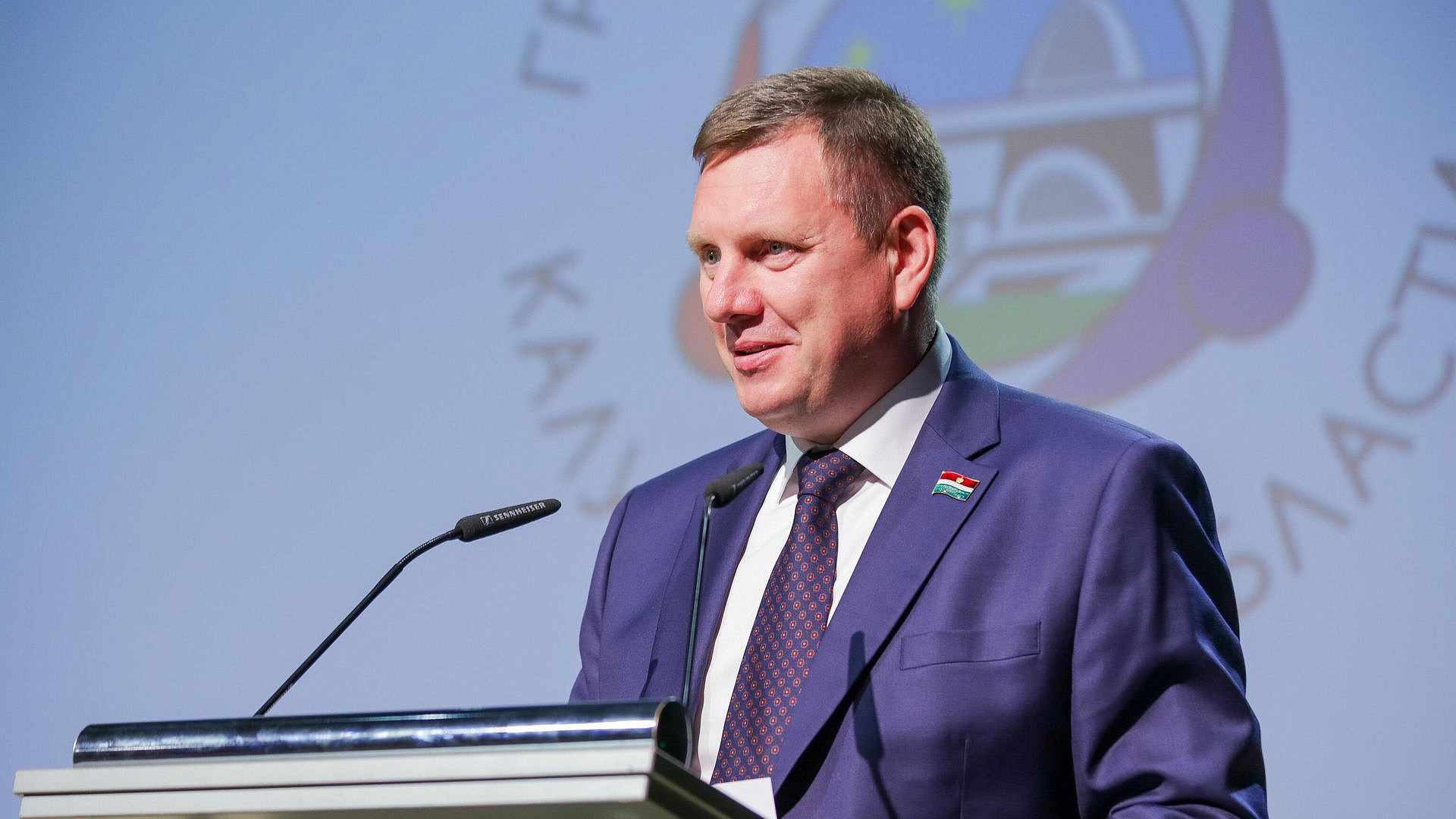 Новосельцев представил опыт Молодежного парламента Калужской области