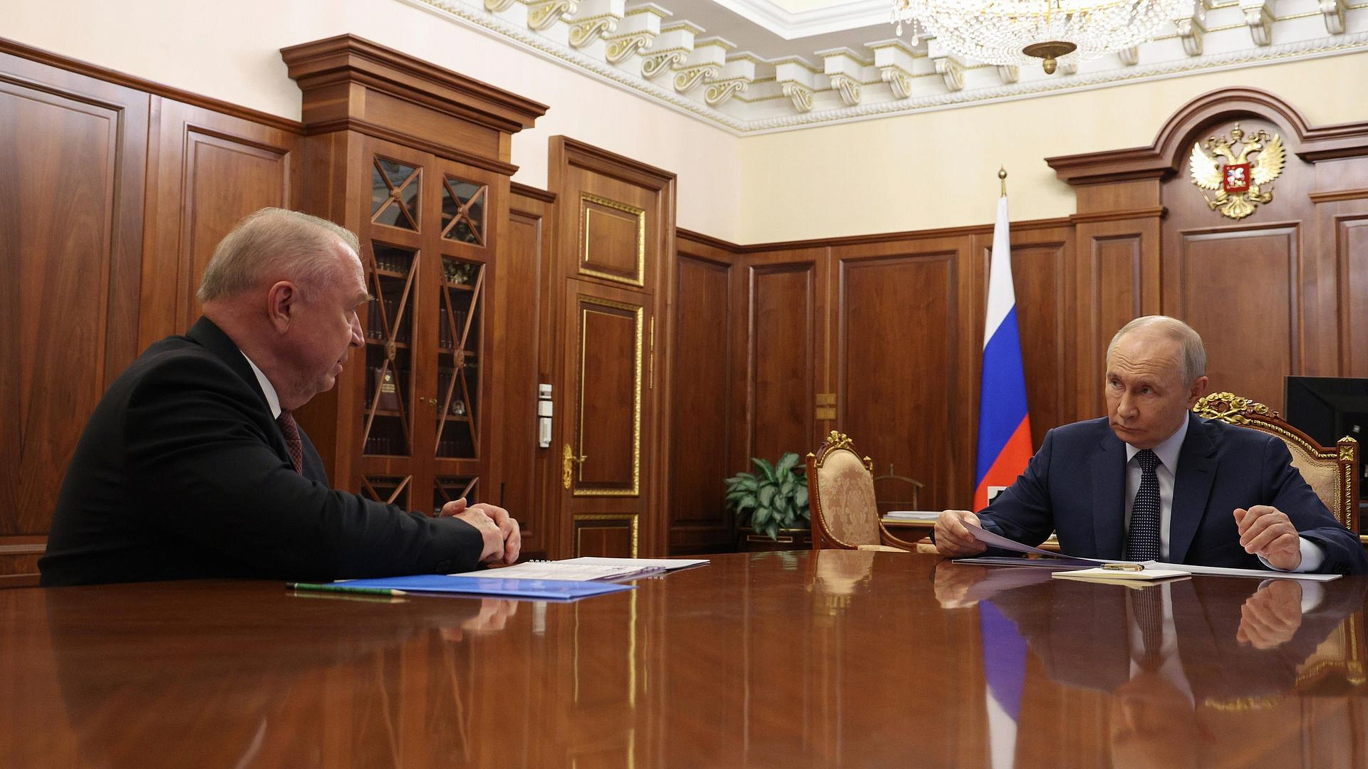 Путин обсудил с главой ТПП работу палаты по борьбе с коррупцией
