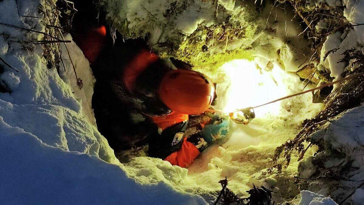 Усольцев мог быть причастен к гибели своей семьи, заявил его знакомый