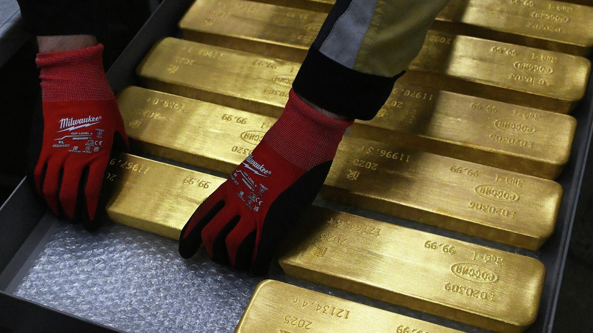 Стоимость золота достигла рекордных значений