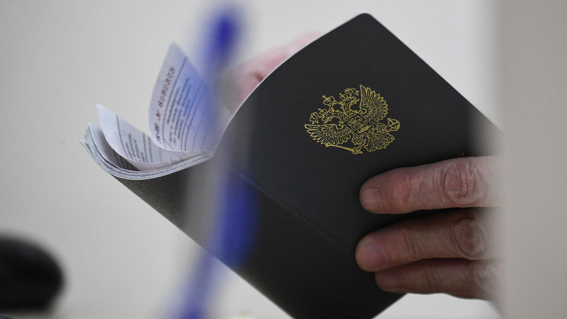 Исследование показало, сколько россиян испытывает вину при увольнении