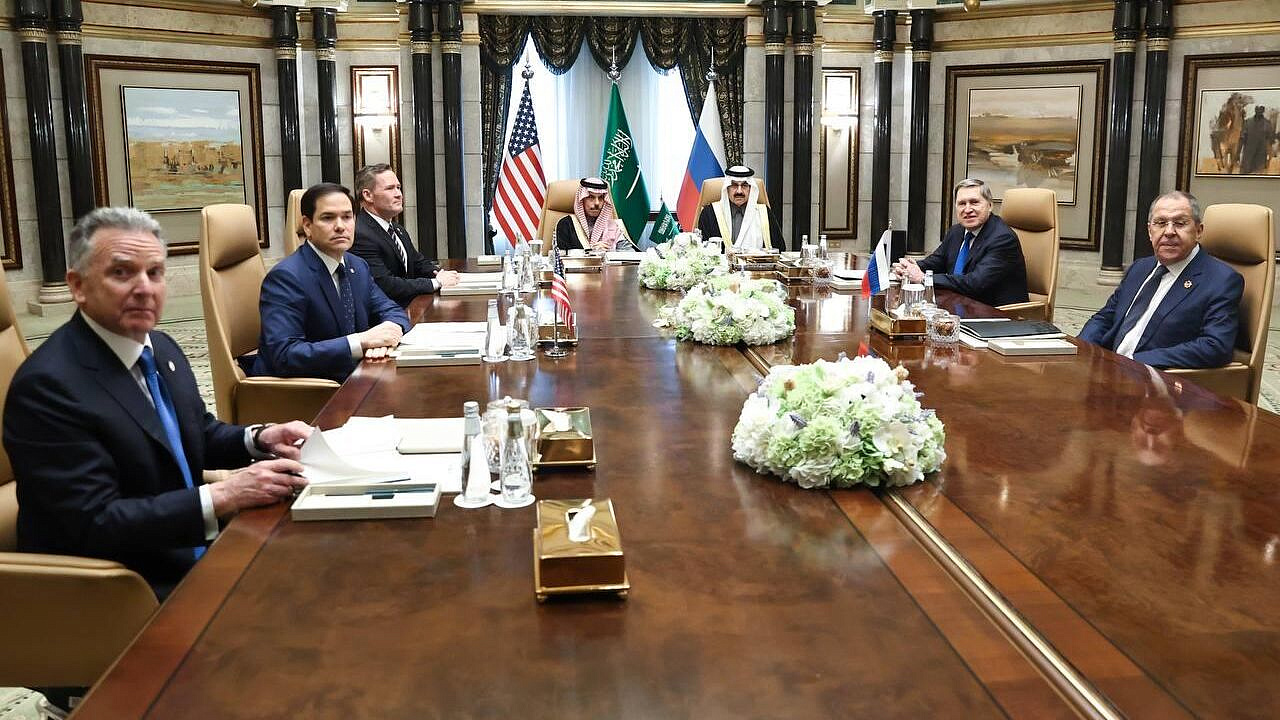 Катар призвал мировое сообщество поддержать переговоры по Украине