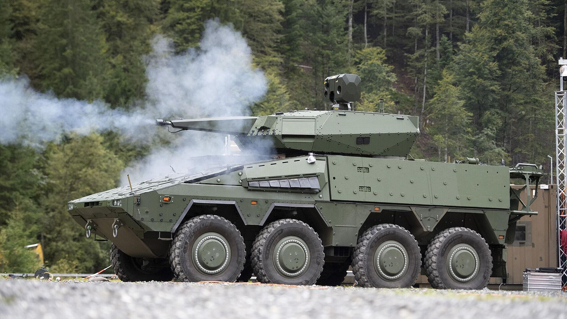 Rheinmetall       Boxer