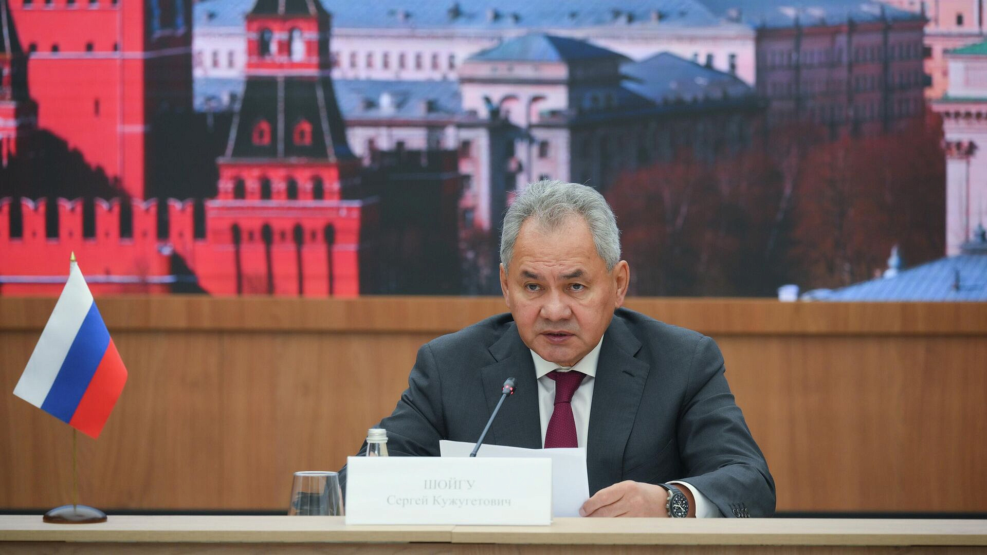 Россия и США несут ответственность за поддержание мира, заявил Шойгу