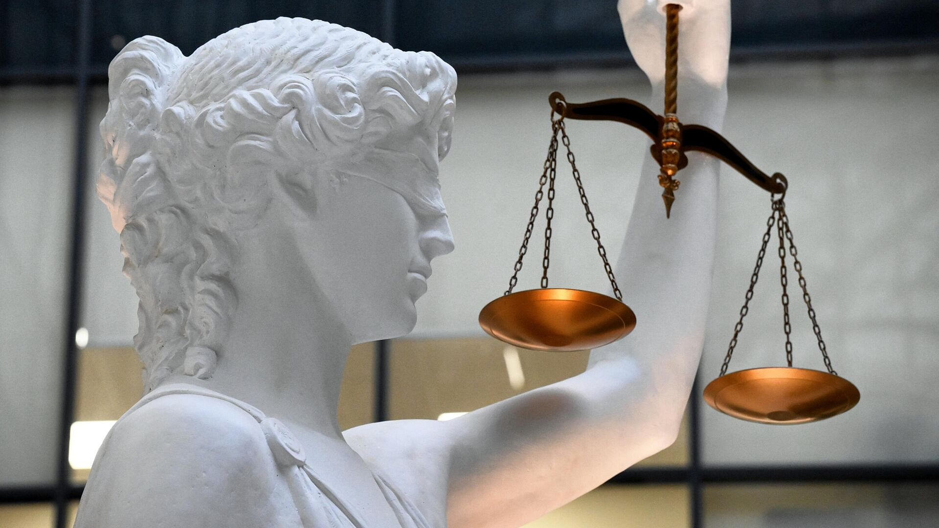 Адвокат объяснил, за что можно засудить работодателя