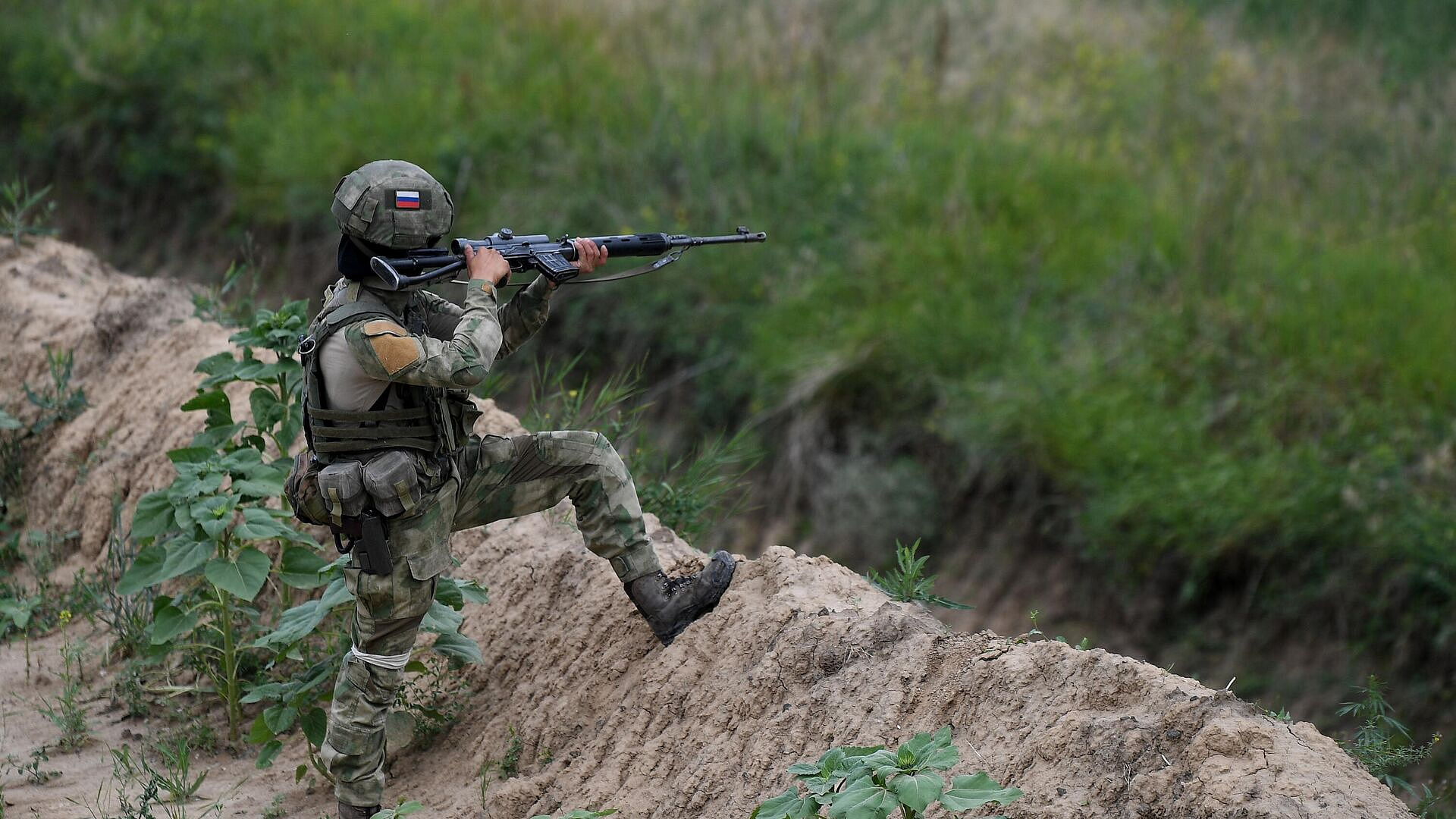 Российские военные ведут бои у Горналя в Курской области Российские военные ведут бои у Горналя в Курской области