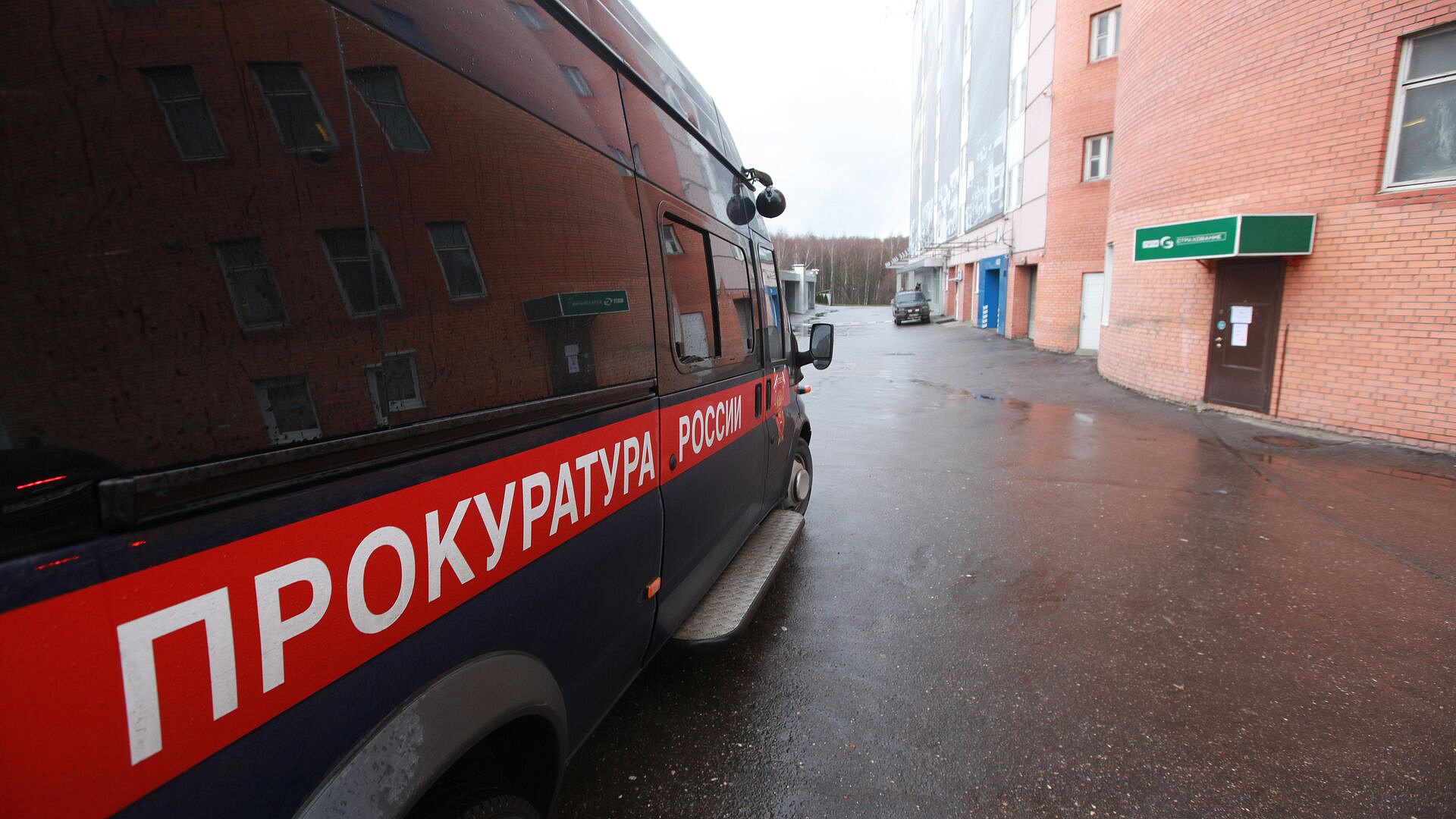 На Камчатке мужчина сбежал от конвоиров, когда его привезли к стоматологу