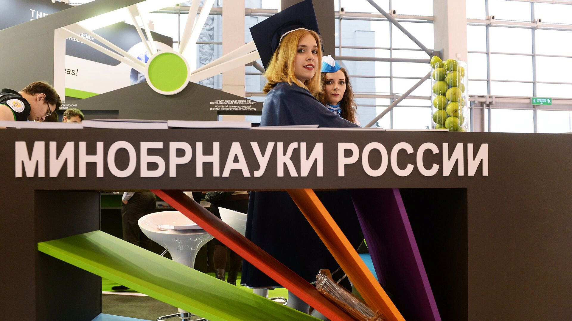 Минобрнауки поддержало проект о поступлении в вузы из колледжей без ЕГЭ