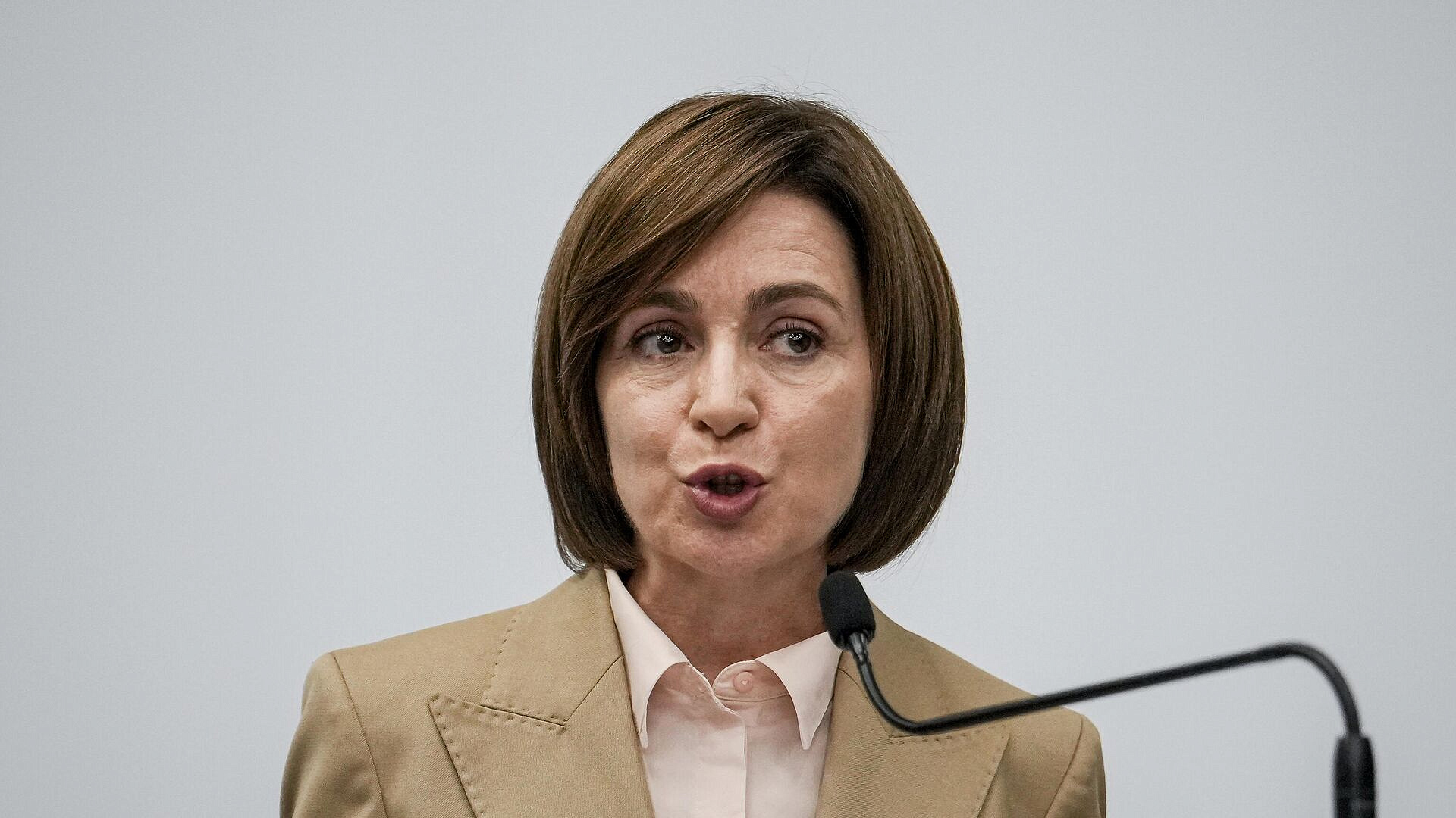 Санду заявила о возможных перестановках в правительстве Молдавии