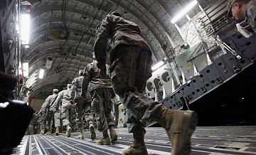В США заявили о планах дальнейшей переброски сил на Ближний Восток
