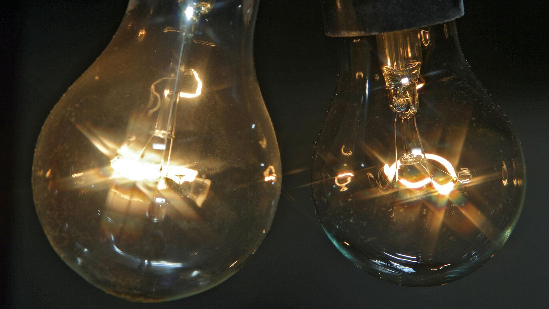 На севере Украины более четырех тысяч квартир остались без света