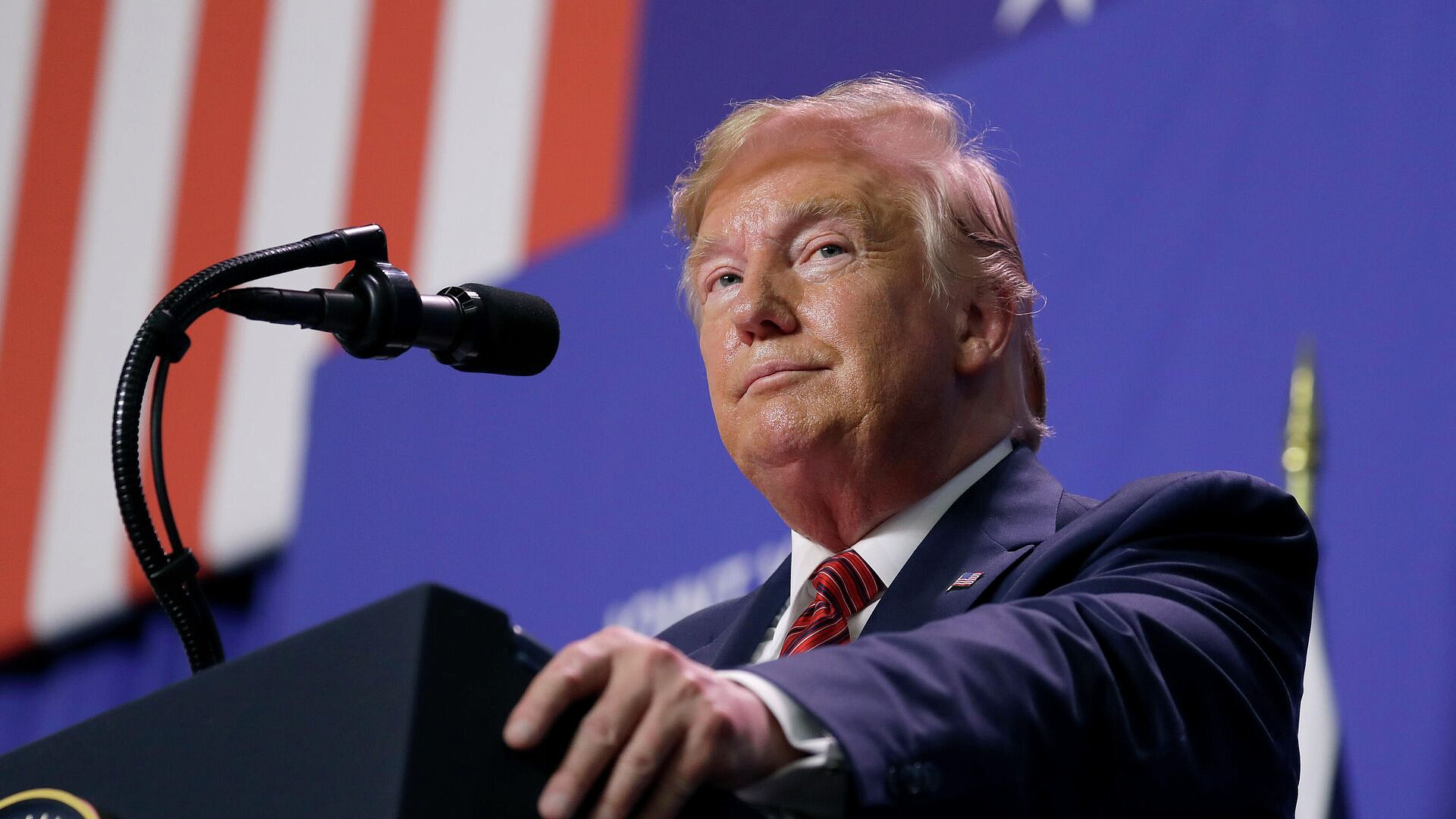 Трамп повысил торговые пошлины в отношении Канады