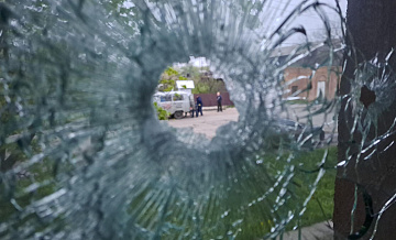 В Горловке при обстреле повреждены лицей и два жилых дома