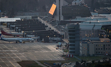 В аэропорту Сочи задерживаются 15 рейсов на вылет