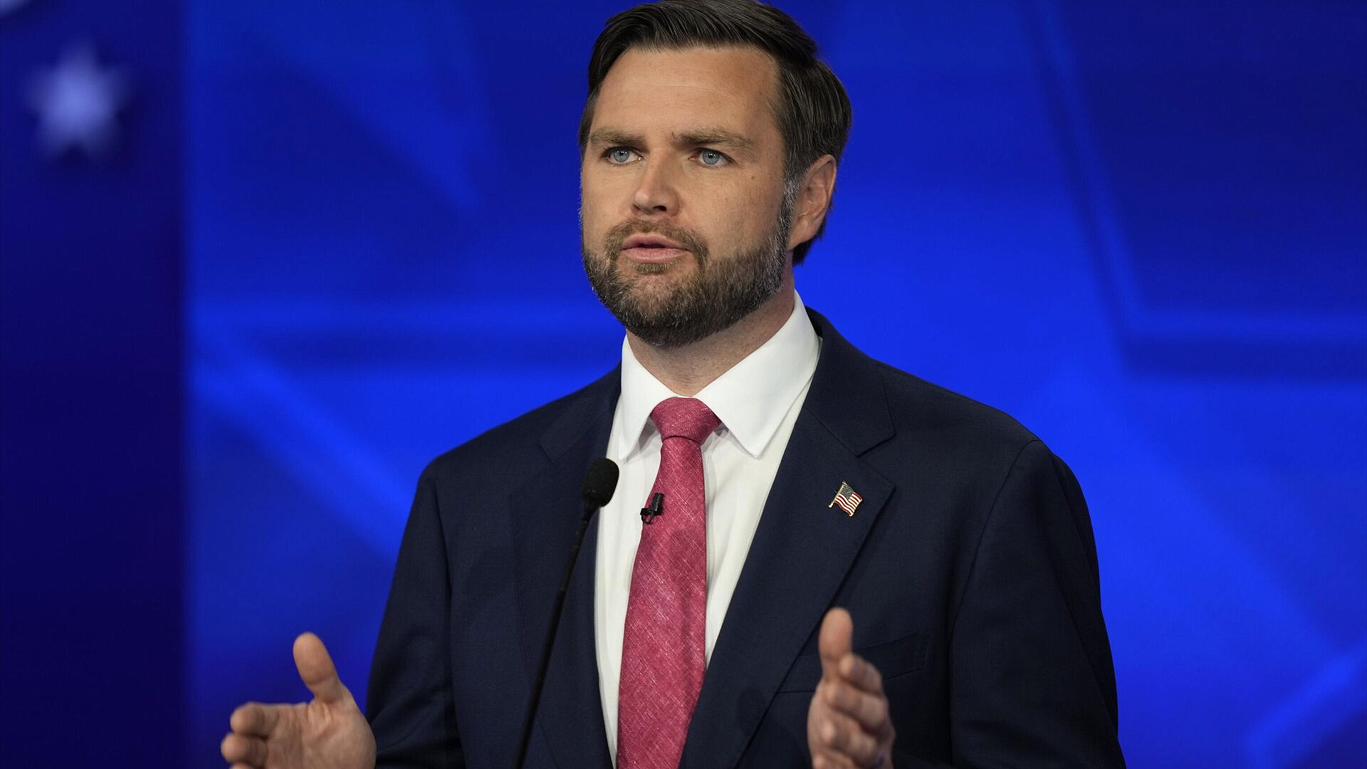 Вэнс, вероятно, представит США на новых переговорах с Ираном, пишут СМИ