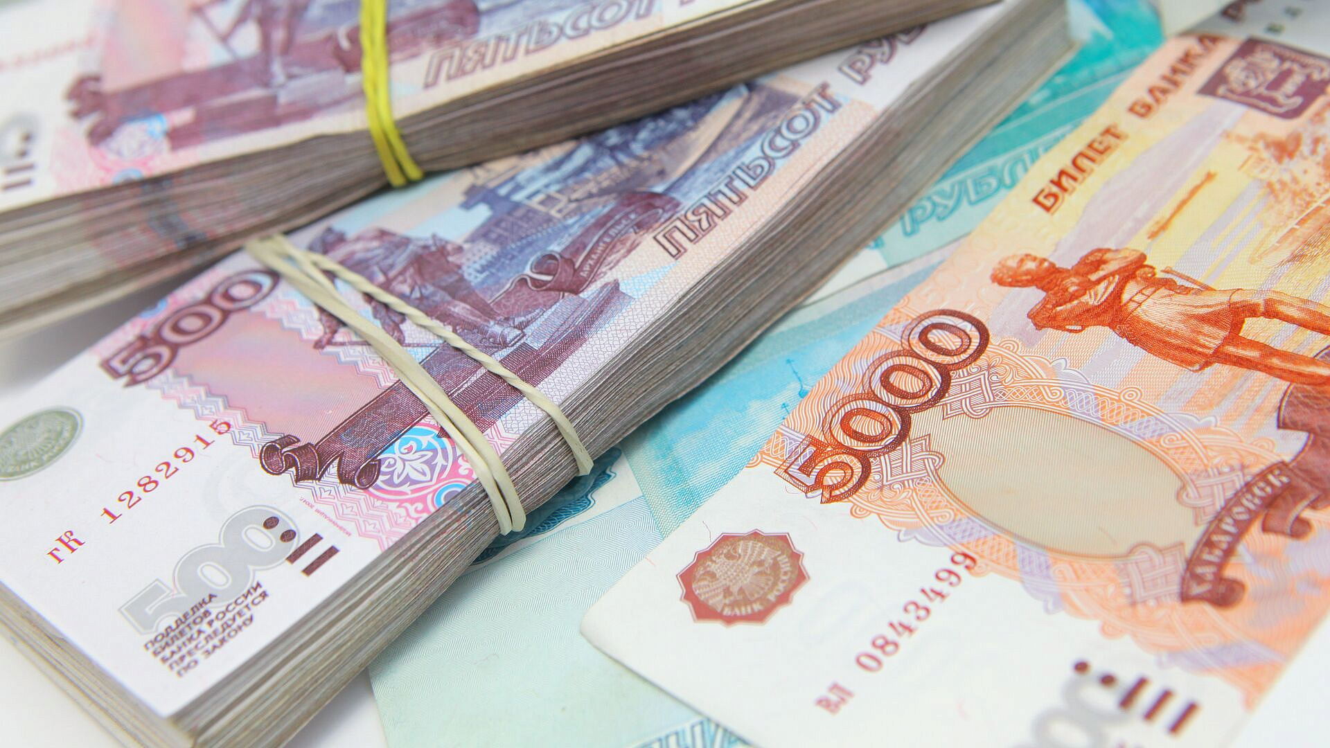 Стал известен средний размер пенсии неработающих россиян