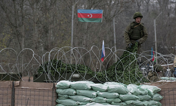 Российские миротворцы и ВС Азербайджана ведут дежурство на подъезде в Шушу